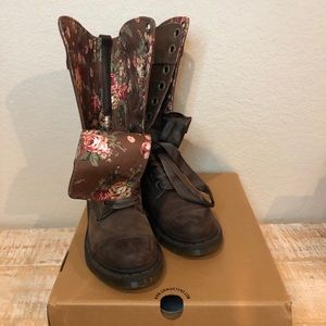 BRAND NEW DOC MARTIN 1914 FOLD DOWN BOOTS